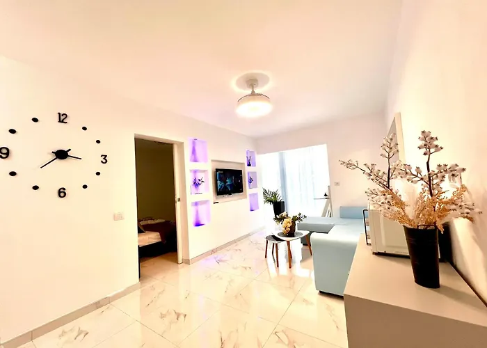 Daire Serene Flat In Location Overlooking Siam Park *