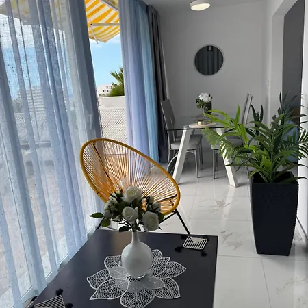 Serene Flat In Location Overlooking Siam Park Costa Adeje (Tenerife)
