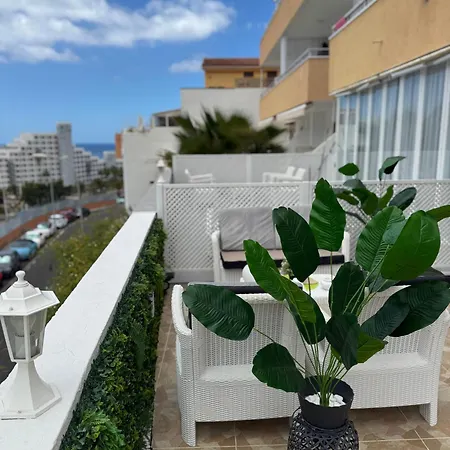 Serene Flat In Location Overlooking Siam Park Costa Adeje (Tenerife)