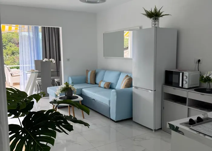 Serene Flat In Location Overlooking Siam Park דירה אדחה